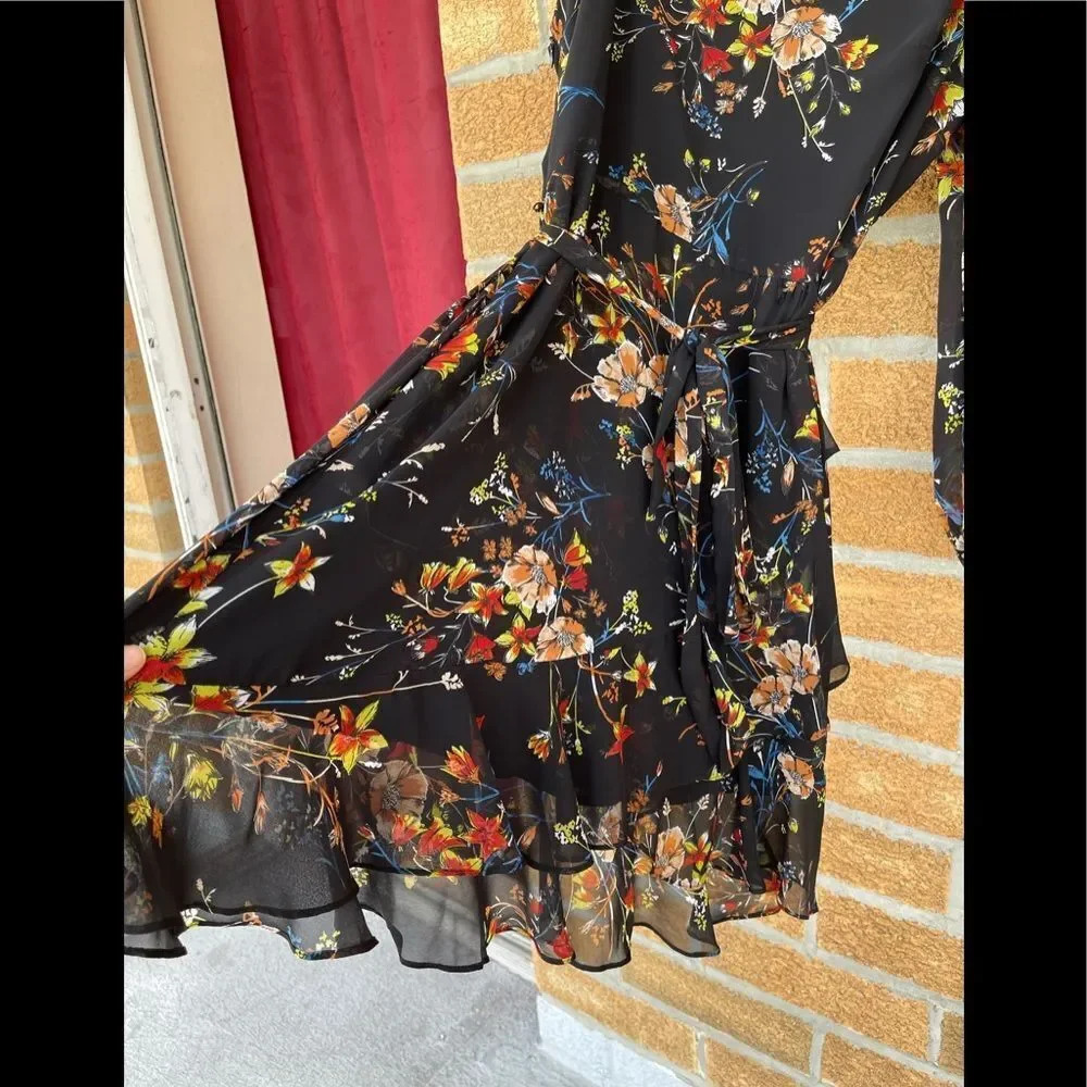 CLOVER AND SLOANE Garden Vine One-Shoulder Dress - Picture 7 of 13